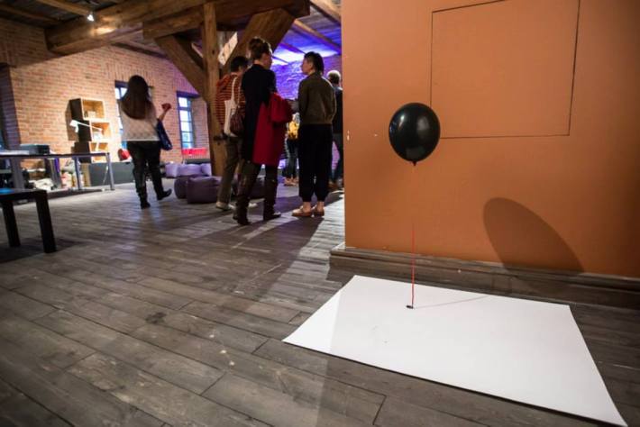 picture by Jakub Wittchen